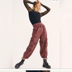 New without tags Free People Fly Away Printed Parachute Pants size 2. MSRP $168